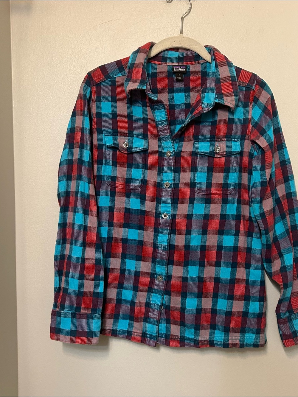 Patagonia Womens 6 Button Front Shirt Long sleeve Turq-Red Plaid 100% Org.Cotton